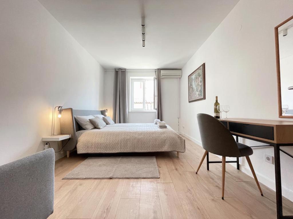 Caramel Comforts With Sea View In Stinjan Only 300 Meters From The Beach Пула Екстериор снимка
